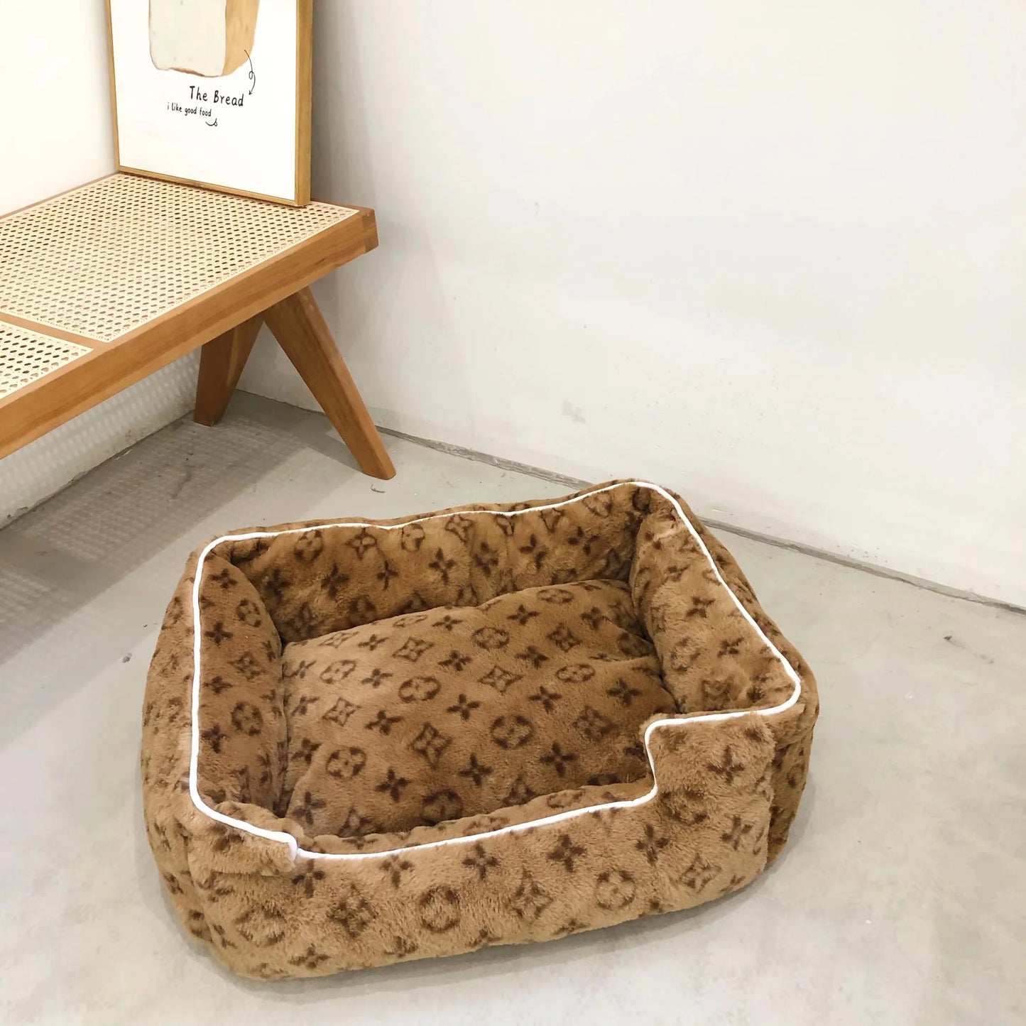 LOUIS PAWTTON SOFT DESIGNER DOG BED