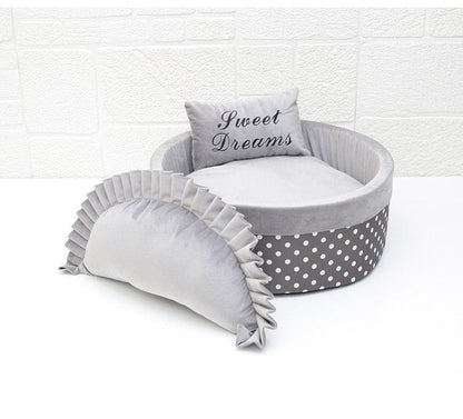 DREAMS Luxurious Bed